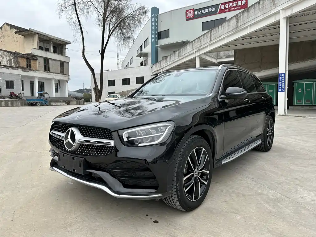 MERCEDES-BENZ GLC
