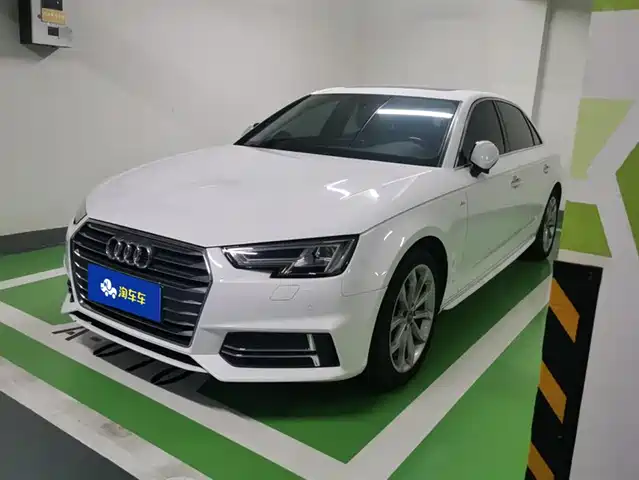 AUDI  A4L 2018