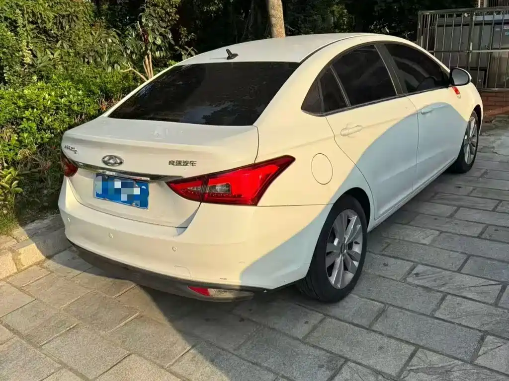 CHERY ARRIZO 5