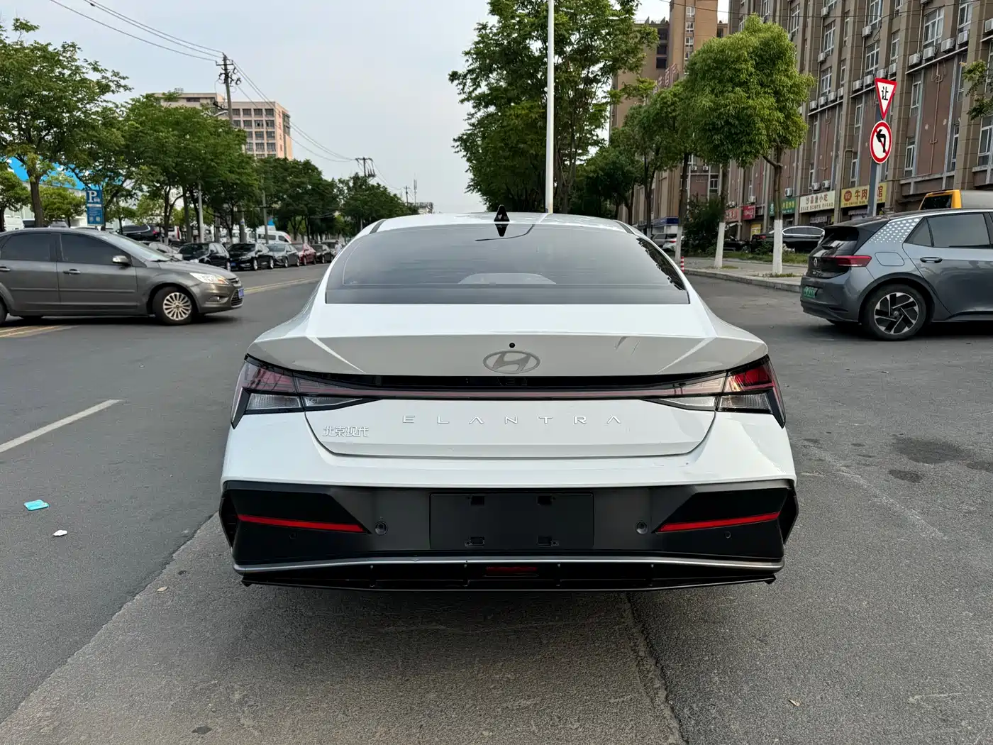 Hyundai Elantra id 4514288 из Китая 9