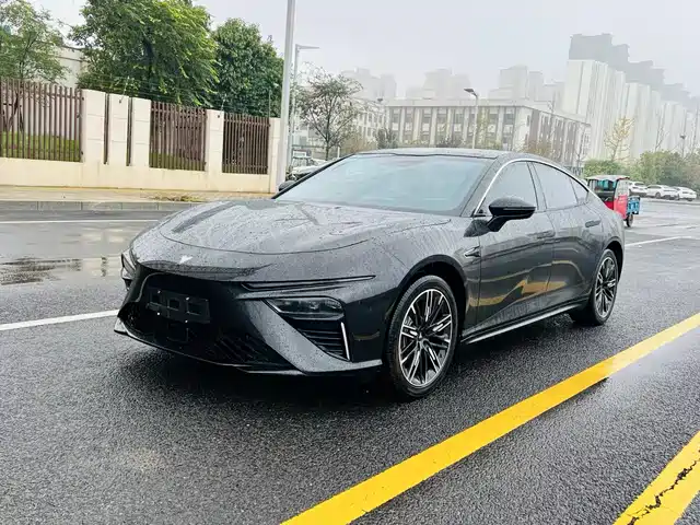 NEZHA AUTOMOBILE NEZHA S 2023