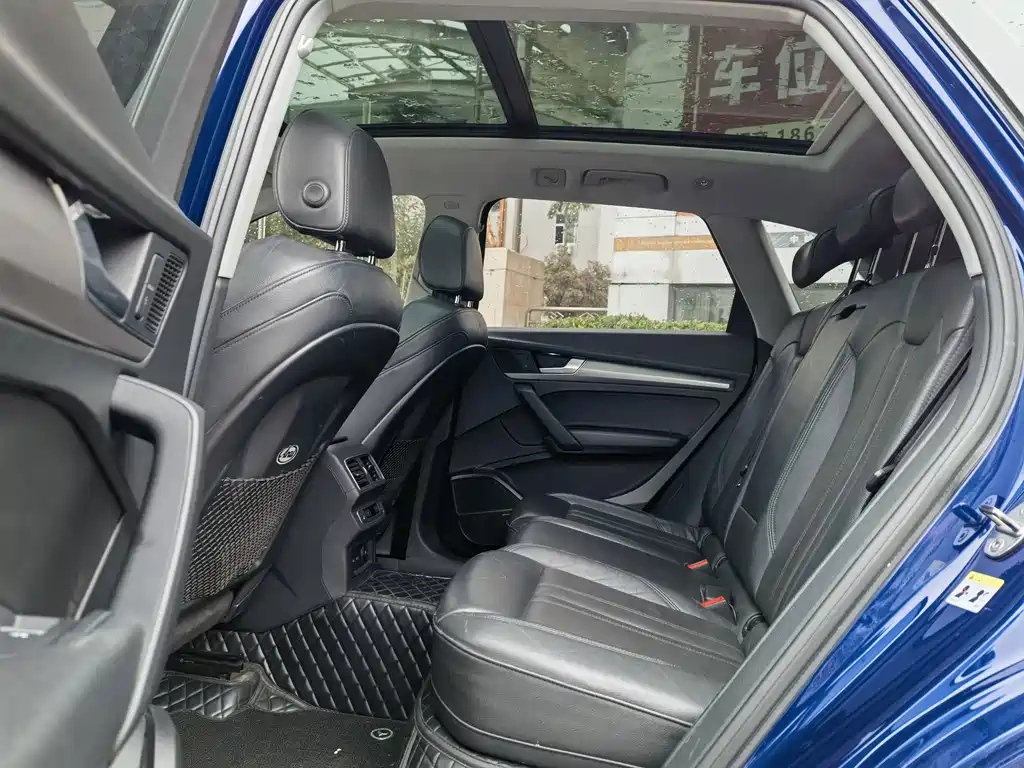 Audi Q5L — миниатюра 15