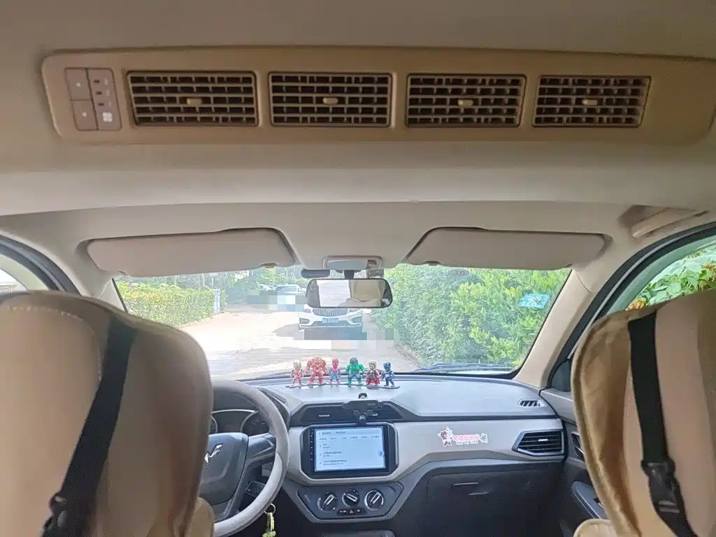 Wuling Hongguang — миниатюра 14