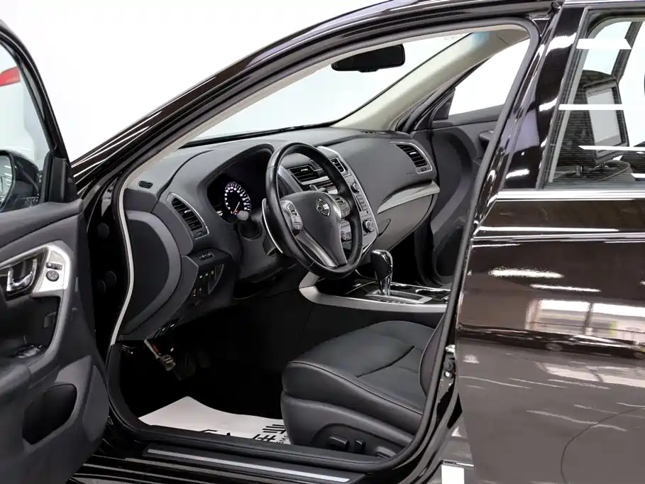 Nissan Altima 2015 2.5L XV-VIP