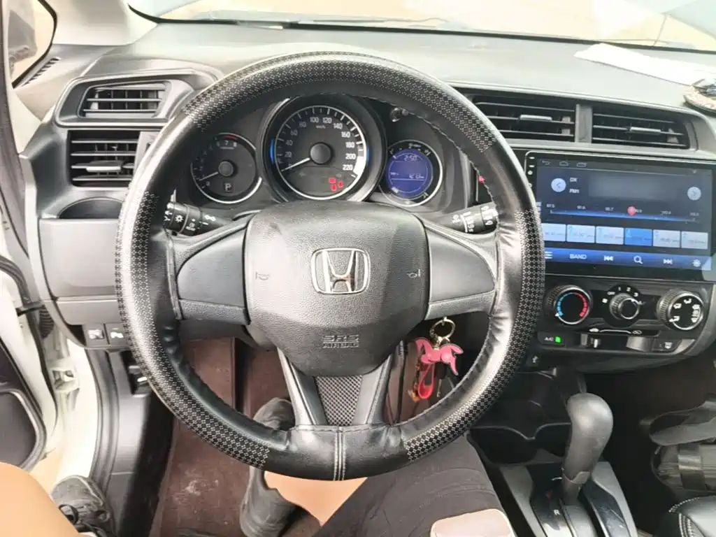 Honda Fit — миниатюра 11