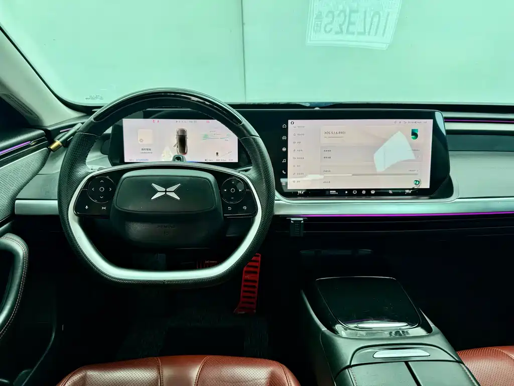 XPeng P7 — миниатюра 19