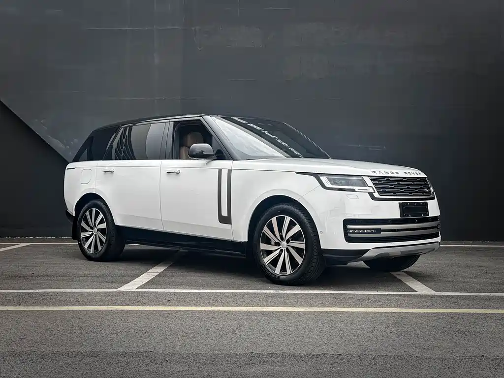 Land Rover Range Rover 2024 3.0 L6 400PS Long Wheelbase мест