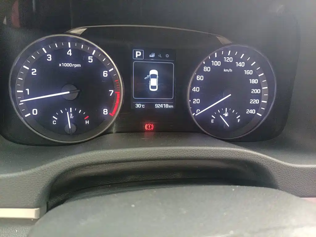 Hyundai Elantra — миниатюра 5