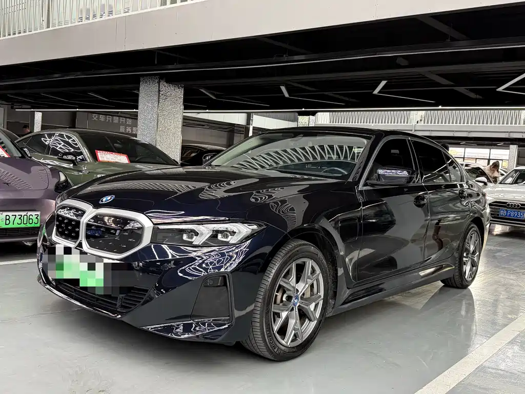 BMW i3 2023