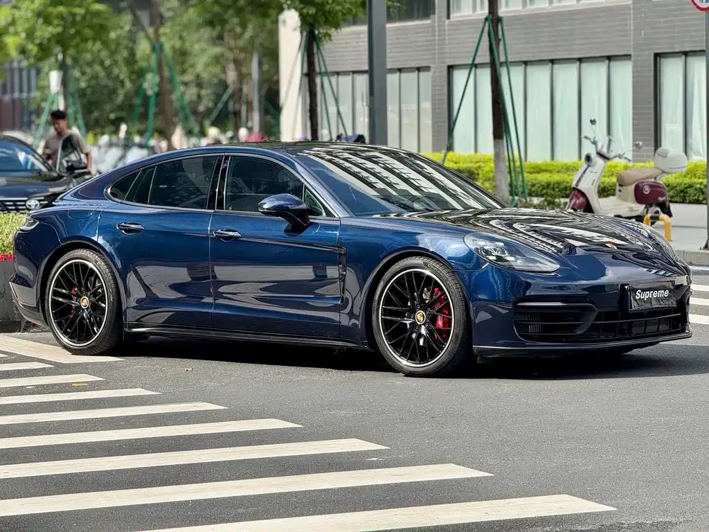 Porsche Panamera — миниатюра 3
