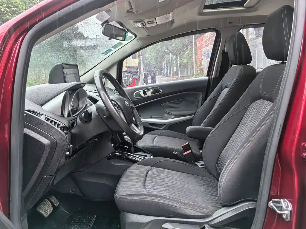 Ford EcoSport 2013 1.5L AT Luxury