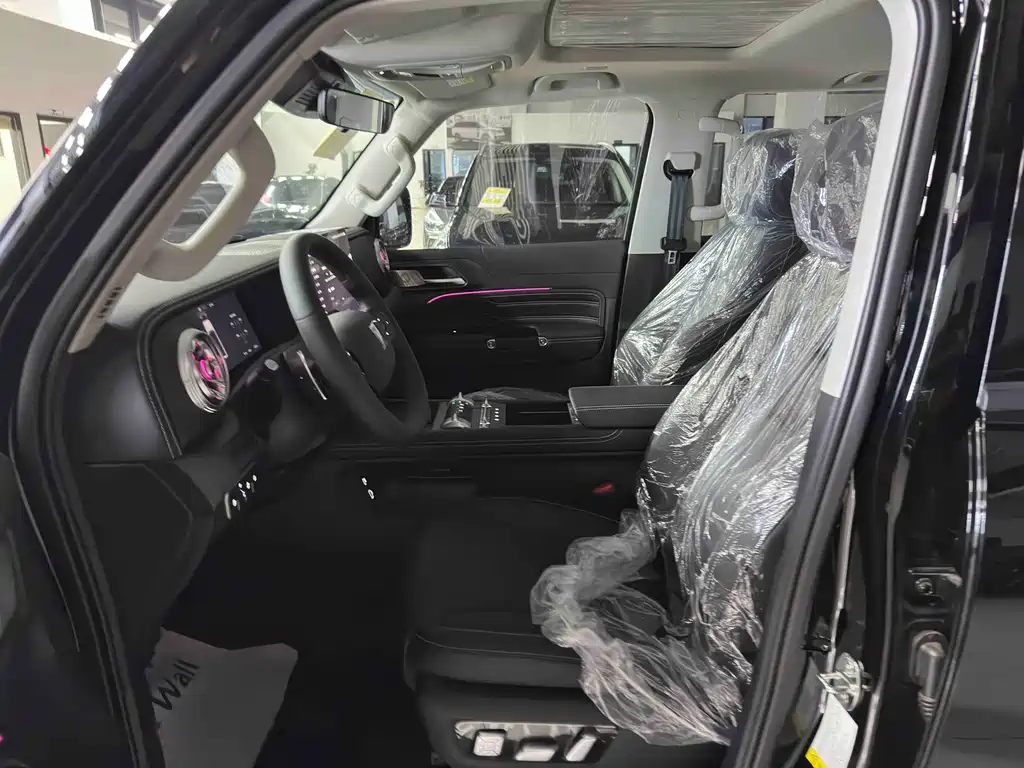 TANK TANK 300 NEW ENERGY