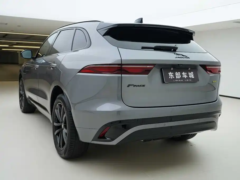 Jaguar F-PACE — миниатюра 4