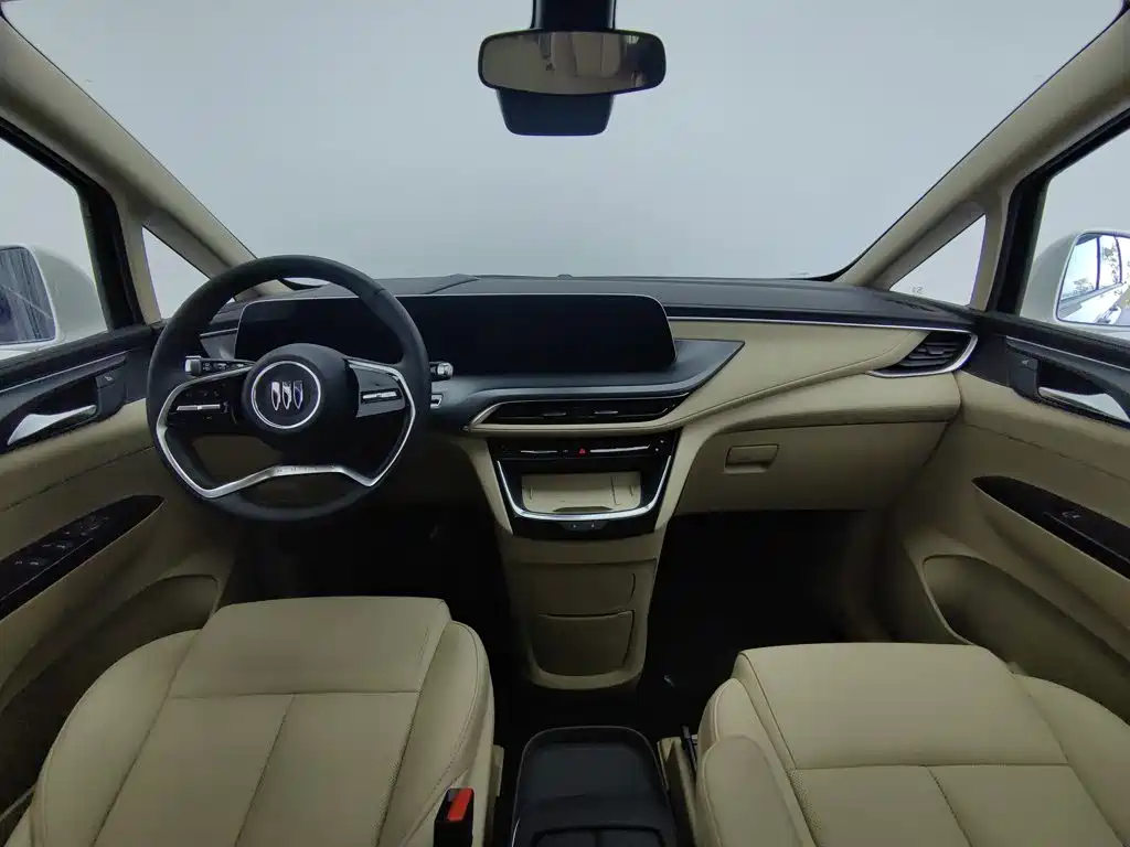 Buick GL8 Hybrid — миниатюра 5