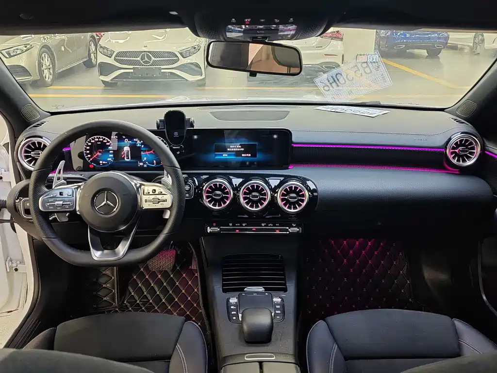 Mercedes-Benz A-Class — миниатюра 11