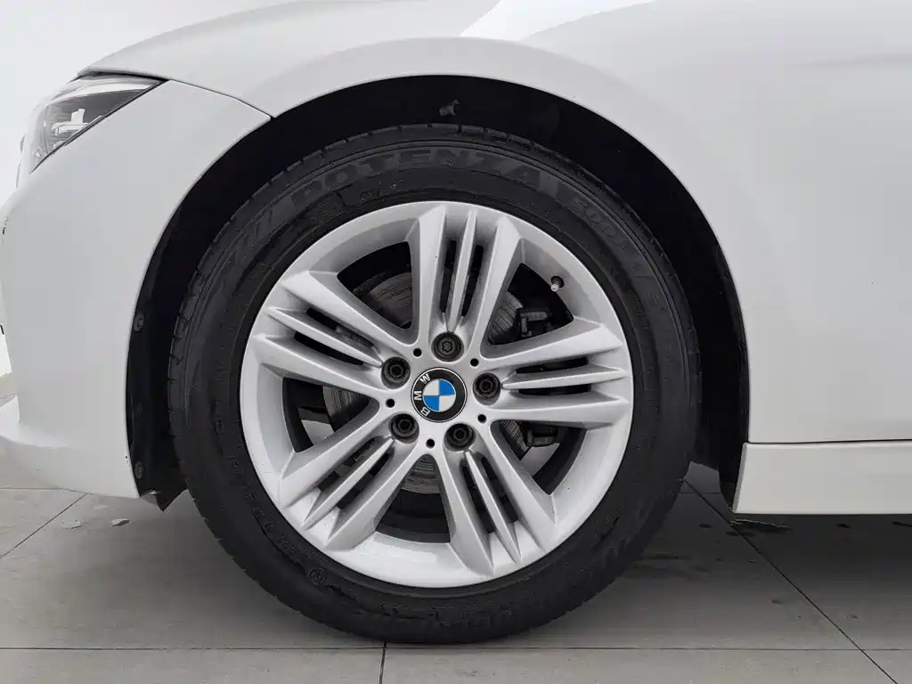 BMW 3 Series — миниатюра 17