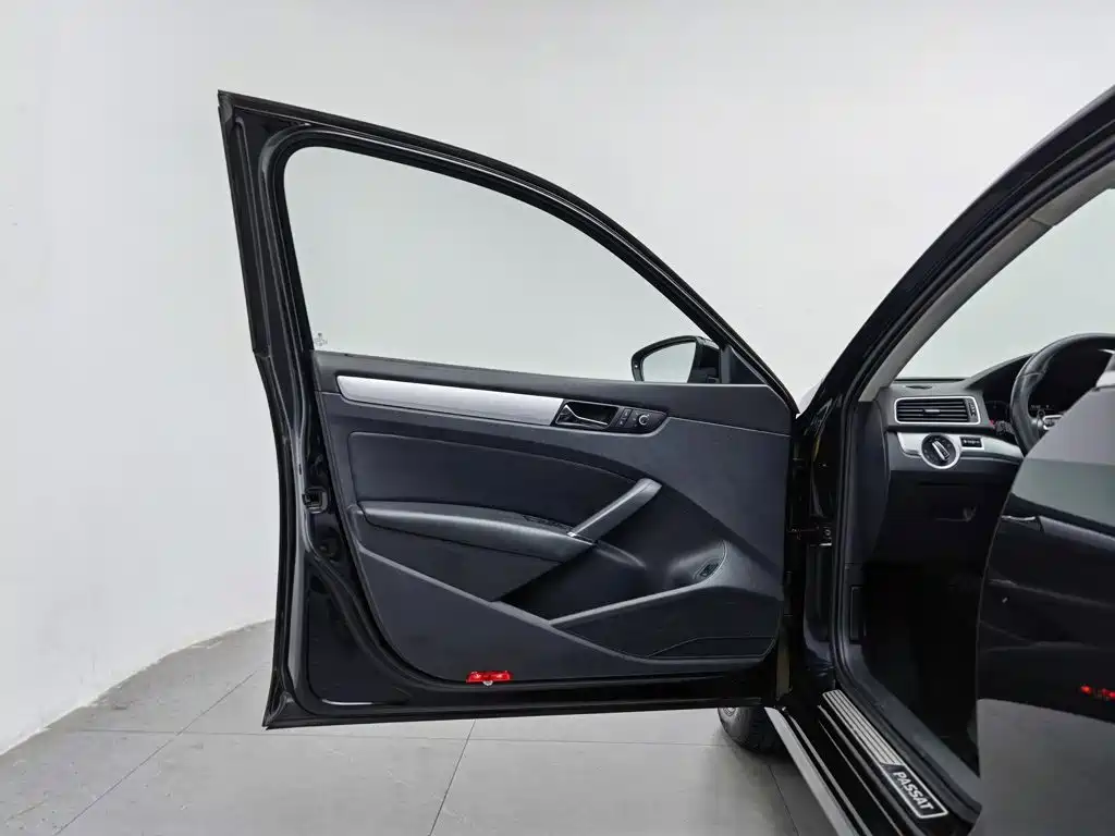 Volkswagen Passat — миниатюра 8