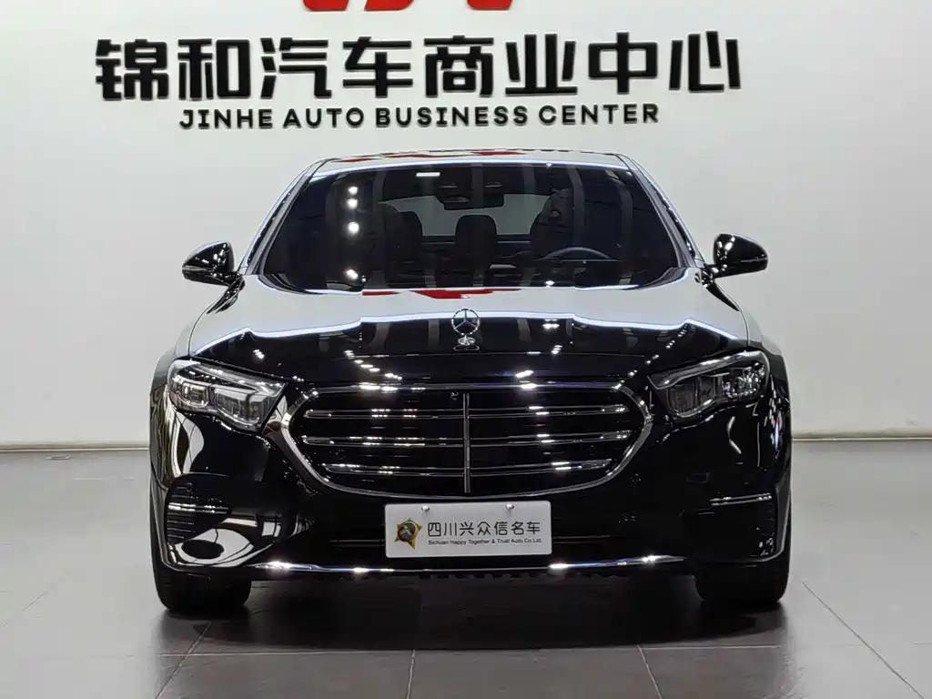 Mercedes-Benz E-Class — миниатюра 2