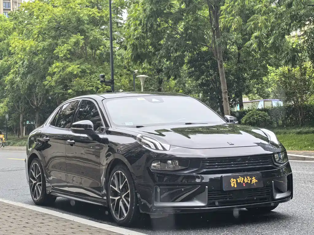Lynk & Co 03 — миниатюра 3