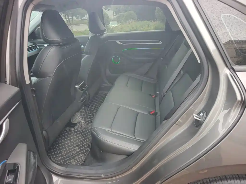 Geely Emgrand — миниатюра 17