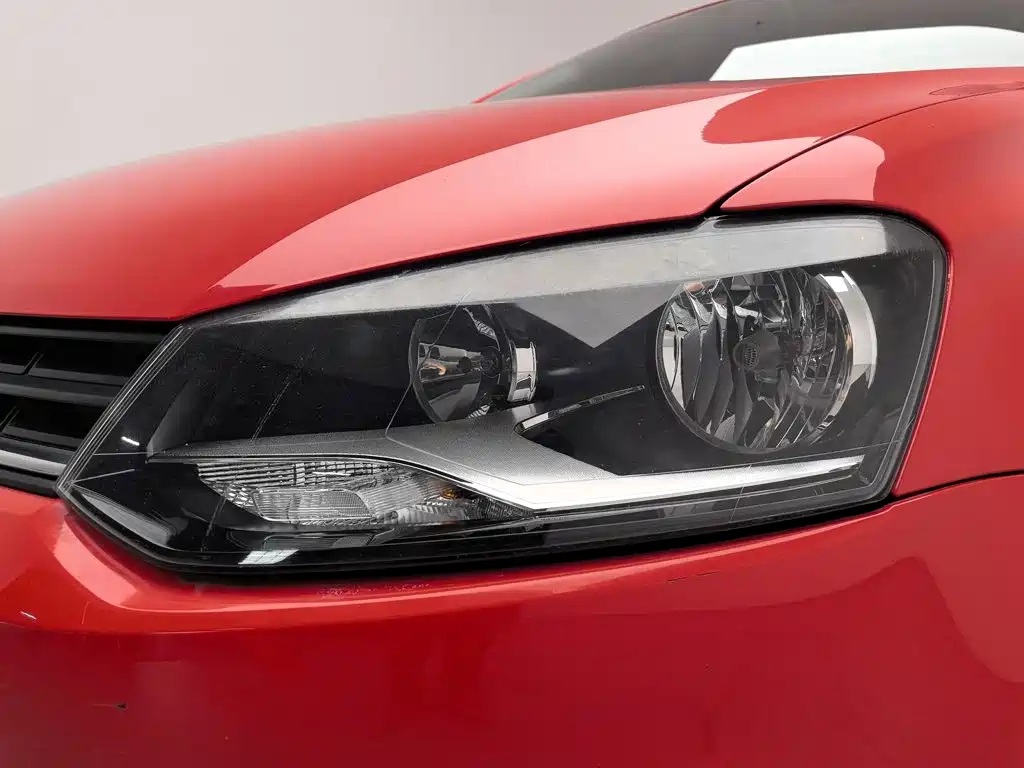 Volkswagen Polo — миниатюра 7