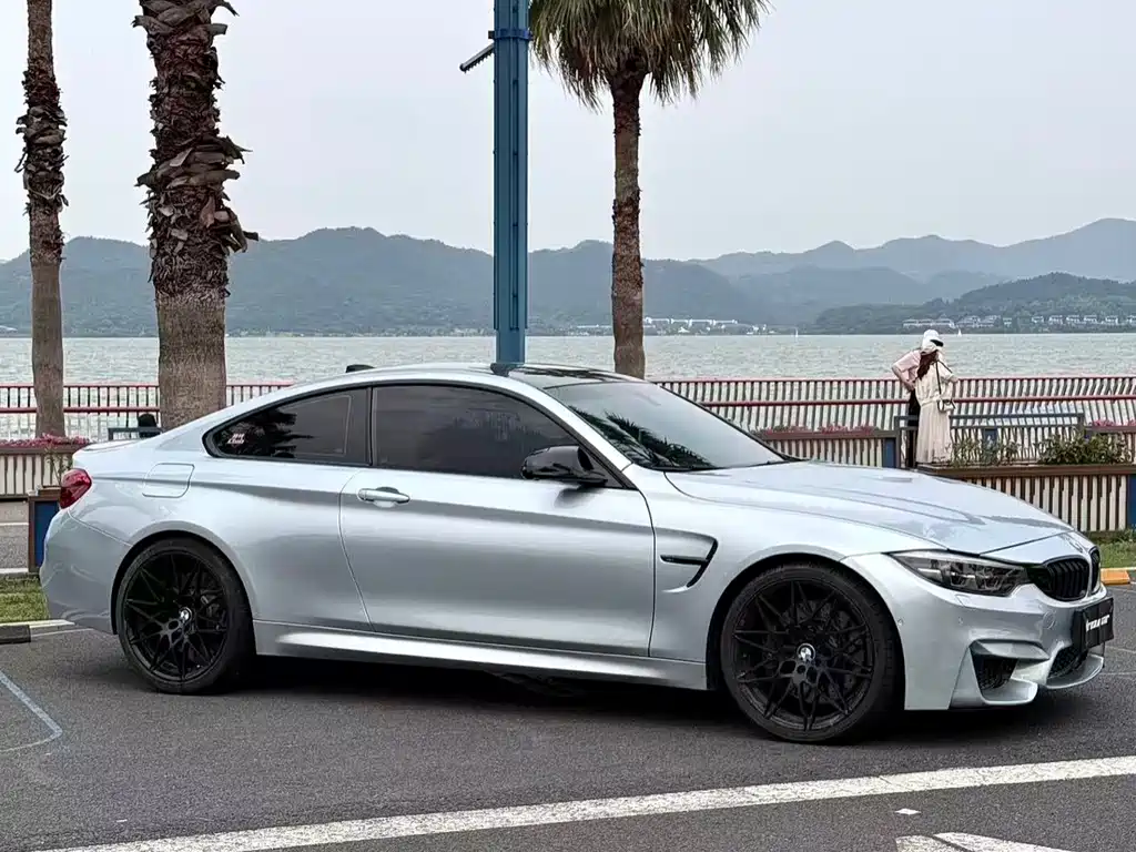 BMW M4 2017 M4