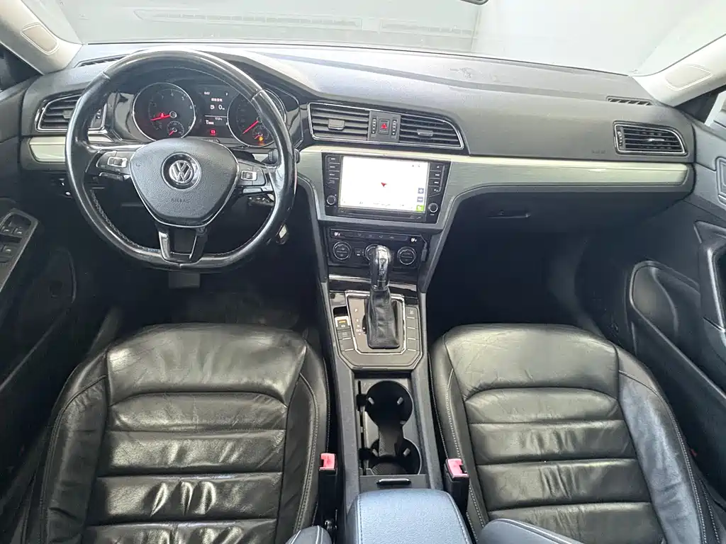 Volkswagen Lamando 2015 280TSI DSG Comfort