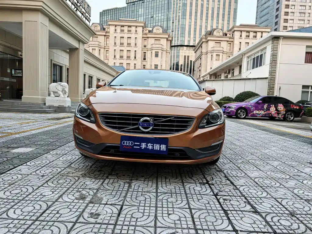 Volvo S60 — миниатюра 2