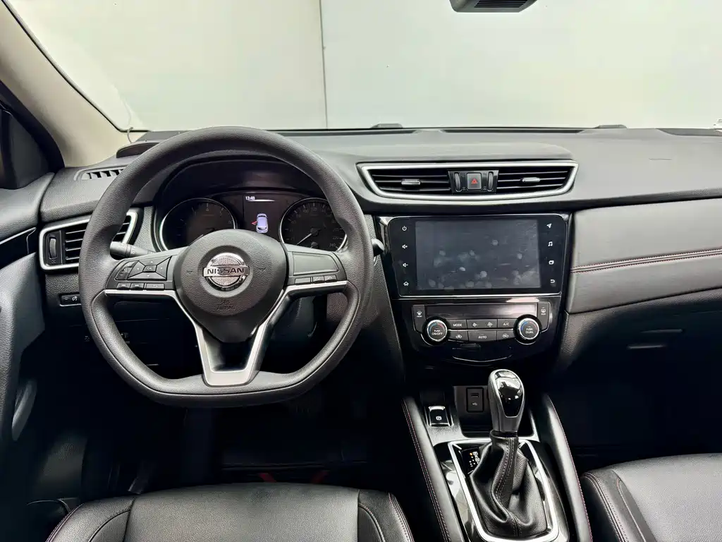Nissan Qashqai — миниатюра 16