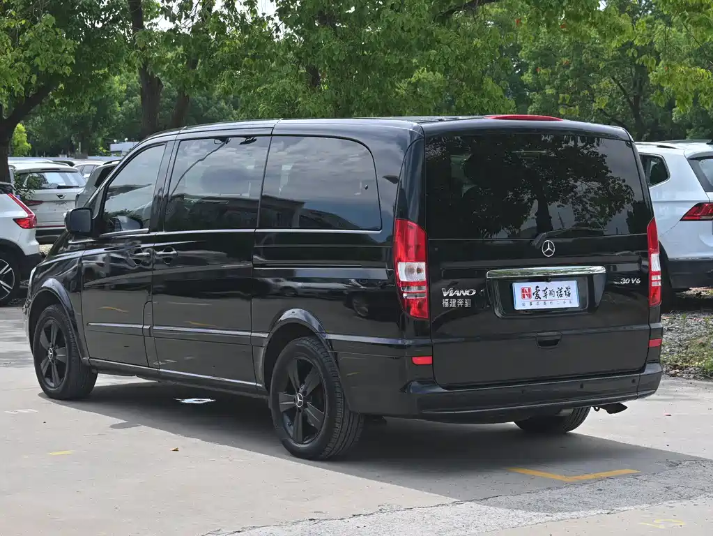 Mercedes-Benz Viano — миниатюра 3