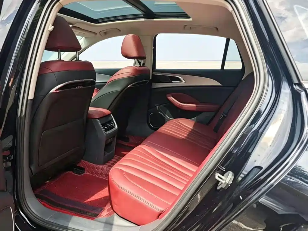 Hongqi Hongqi H5 — миниатюра 4