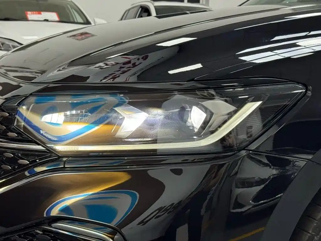Volkswagen Passat — миниатюра 21
