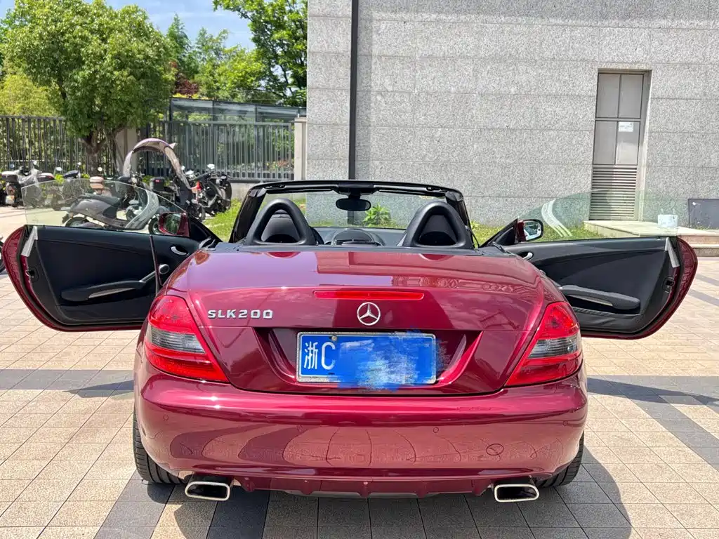 Mercedes-Benz SLK-Class — миниатюра 12