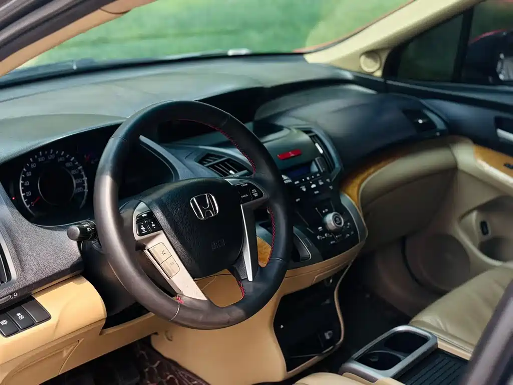 Honda Odyssey — миниатюра 7
