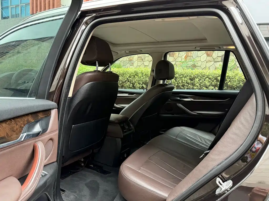 BMW X5 (Import) — миниатюра 7