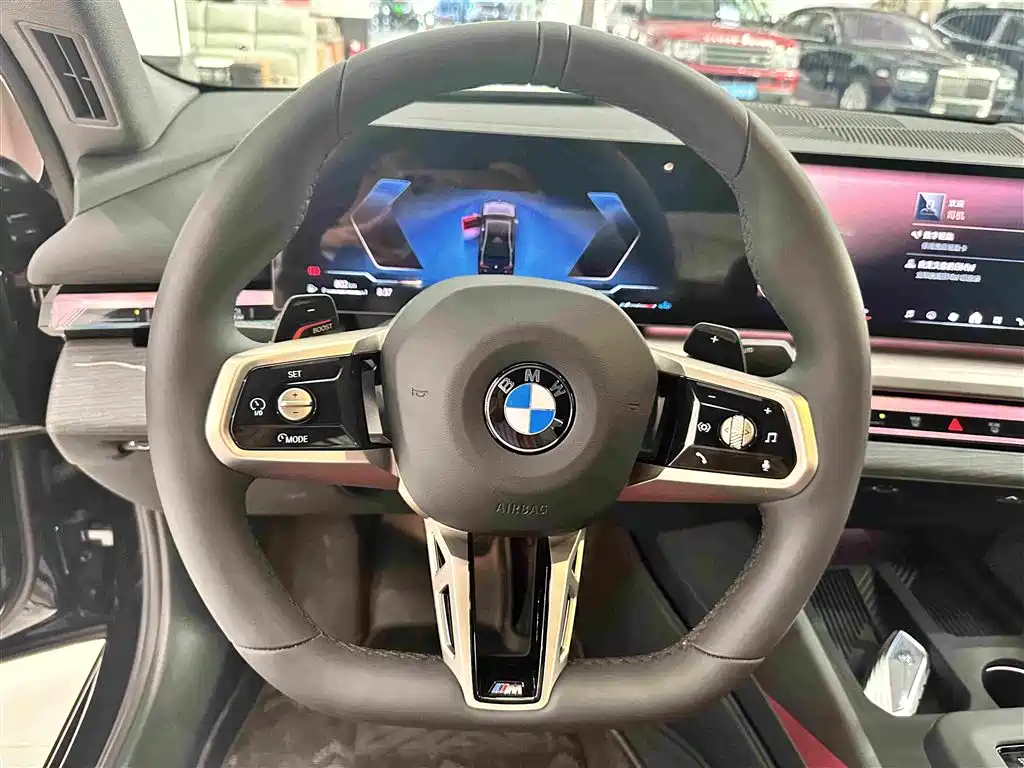 BMW 5 Series — миниатюра 7