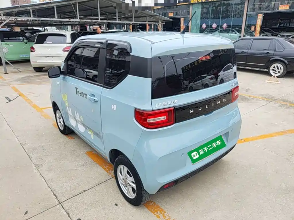 Wuling MINIEV — миниатюра 5