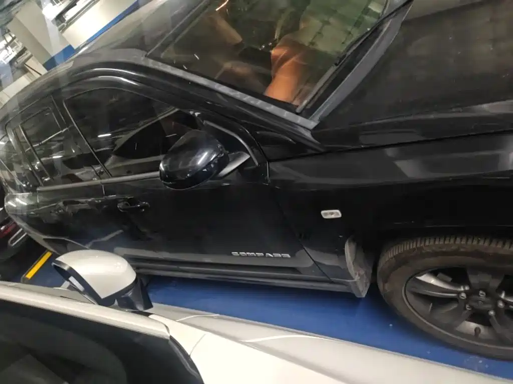 Jeep Compass (Import) — миниатюра 26