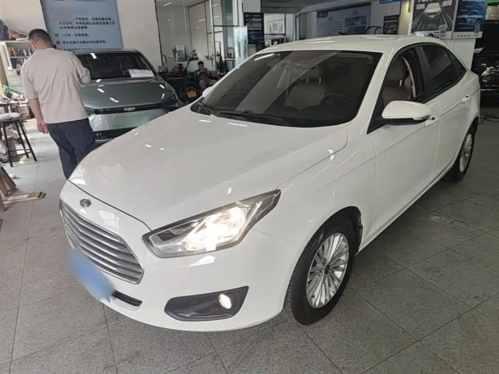 Ford Escort 2017