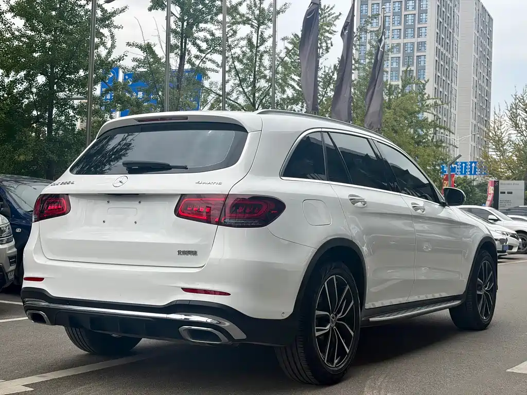 Mercedes-Benz GLC — миниатюра 8