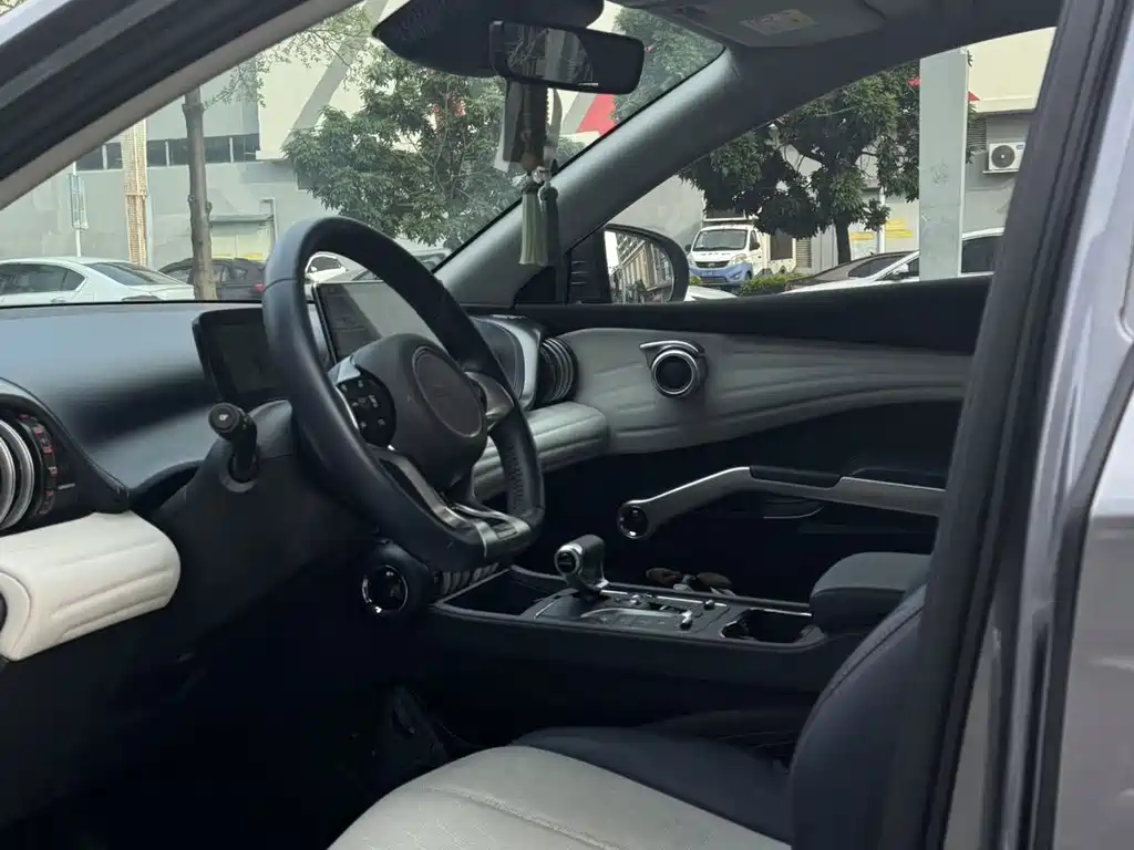 BYD Yuan Plus — миниатюра 7