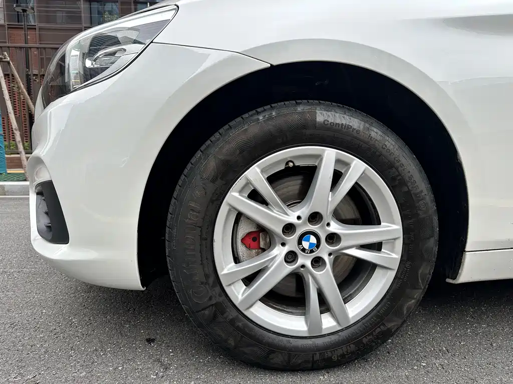 BMW 2 SERIES MULTIFUNCTIONAL STATION WAGON