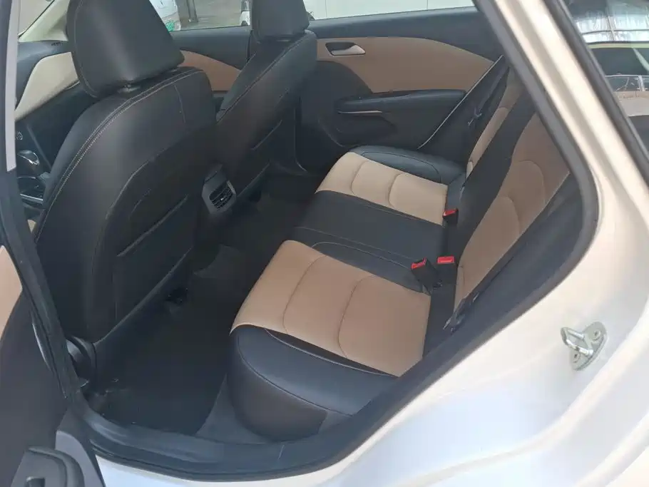 Chevrolet Monza — миниатюра 11