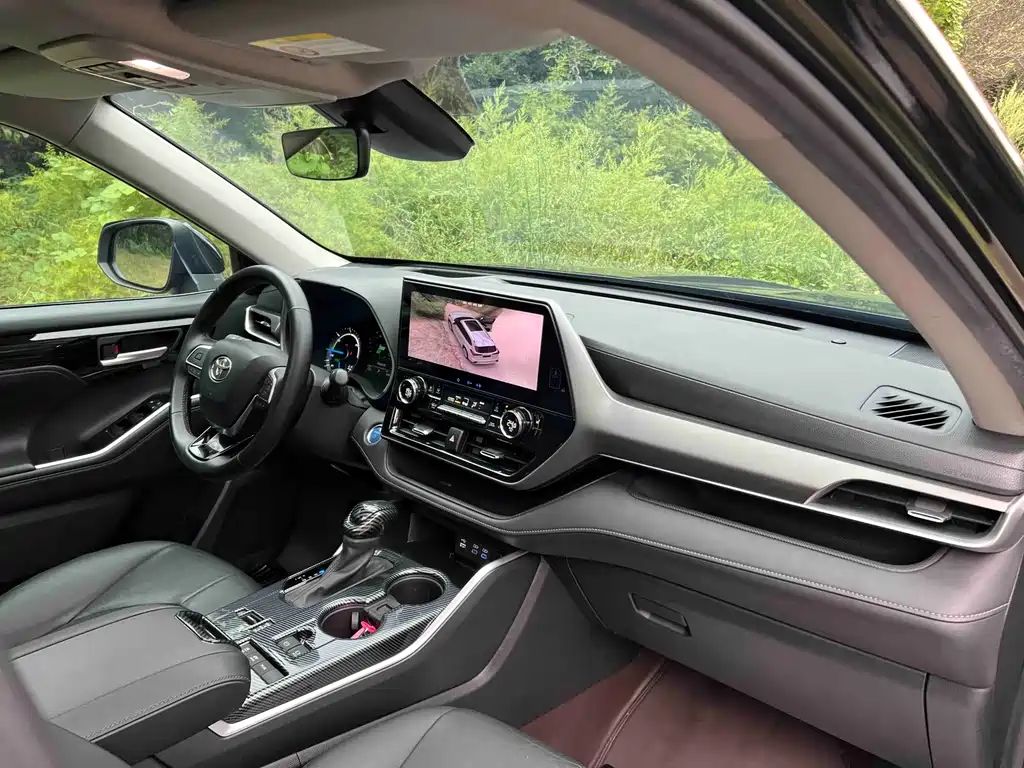 Toyota Highlander — миниатюра 12