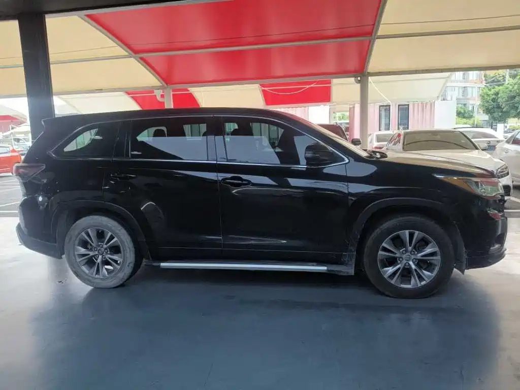 Toyota Highlander — миниатюра 7