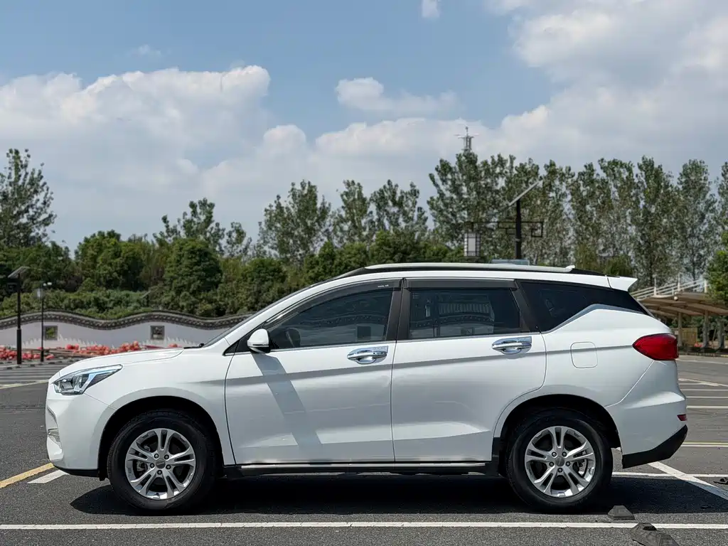 Haval M6 — миниатюра 4