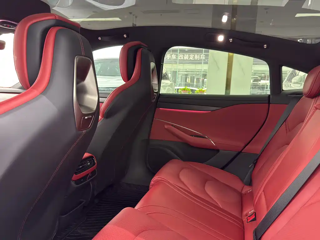 XIAOMI CAR XIAOMI SU7