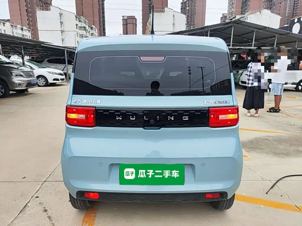 Wuling MINIEV — миниатюра 6