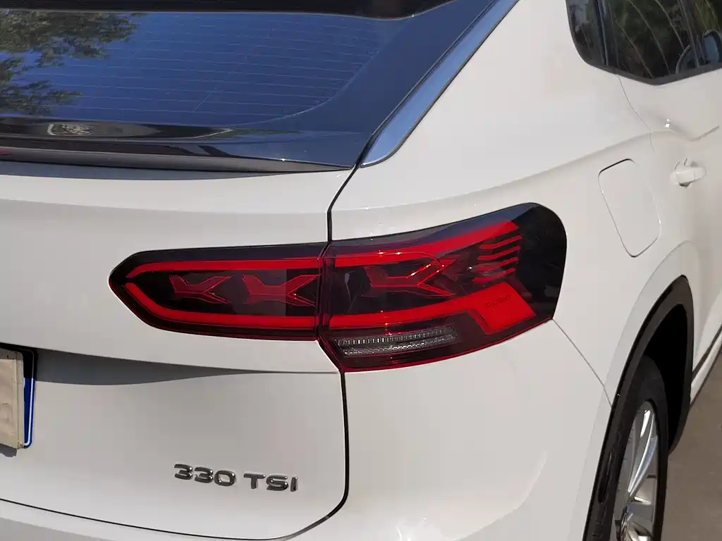Volkswagen X — миниатюра 9