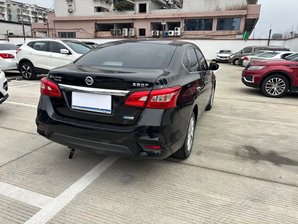 Nissan Sylphy — миниатюра 5